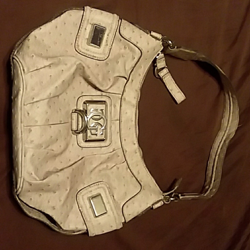 Guess purse - Picture 2 of 2